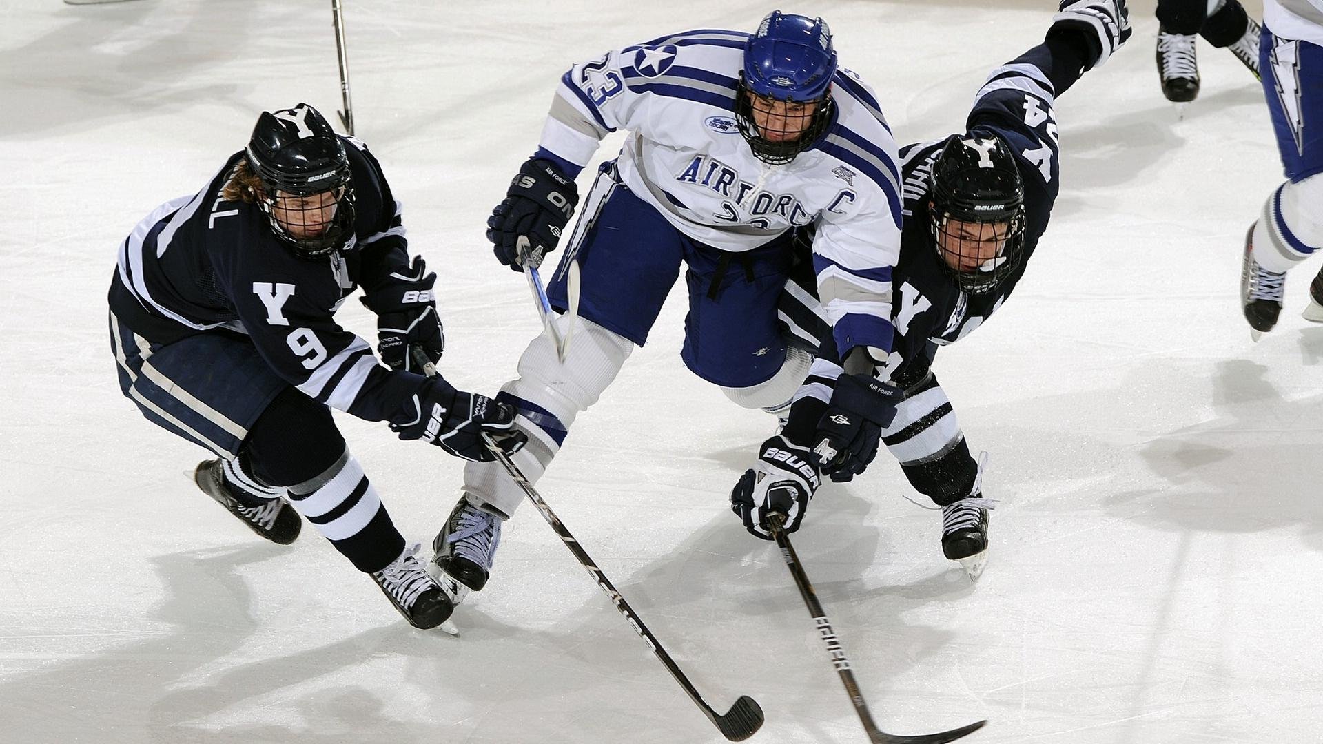 凯恩硬仗之王，伊朗压哨击败塞维利亚—绿茵场上的意志较量